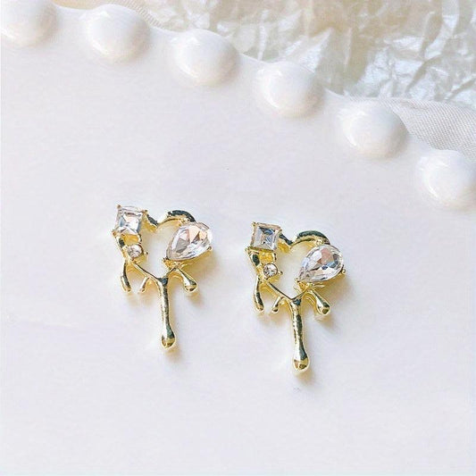 5pcs Hollow Silver Melting Heart Stud Nail Art Stickers For Women
