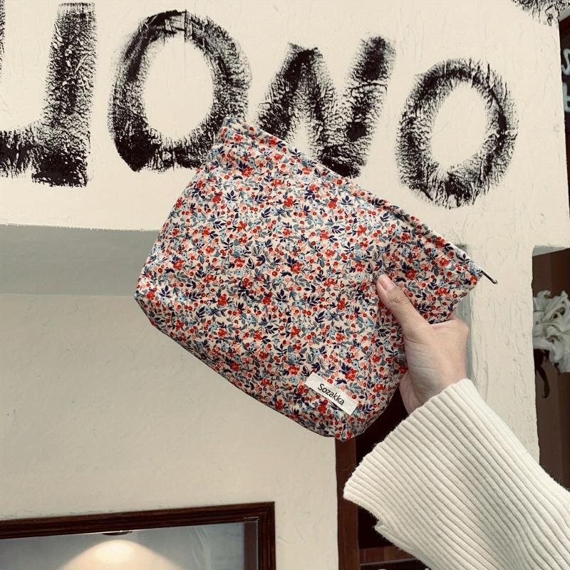 Floral Makeup Bag Large Capacity Travel Toiletry Bag Waterproof