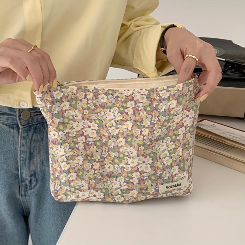 Floral Makeup Bag Large Capacity Travel Toiletry Bag Waterproof