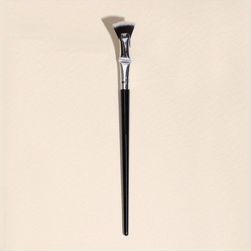Professional Mascara Fan Brush for Lifted Eyelashes