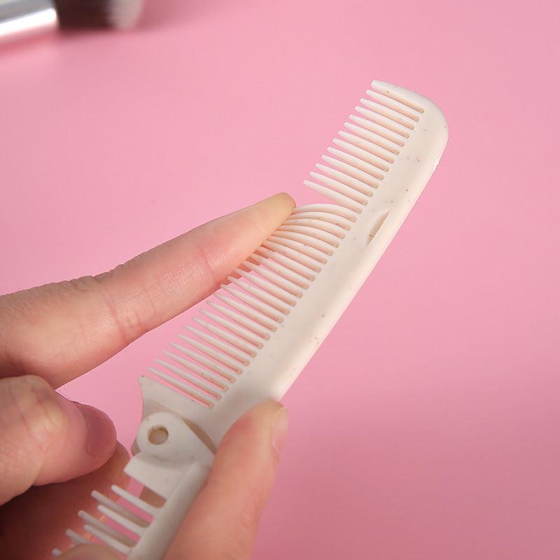 Travel-friendly Makeup Comb for Smooth Hair