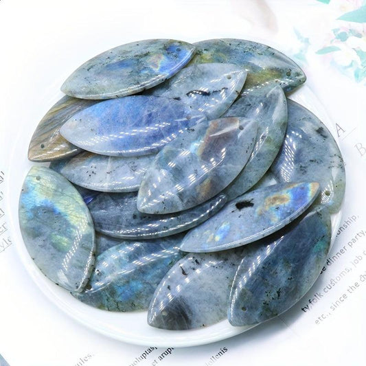 Gray Moonlight Stone Leaf Pendant for Healing Energy
