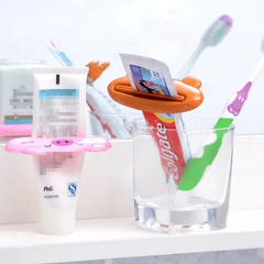 Toothpaste Squeezer Animal Plastic Rolling Holder Dispenser