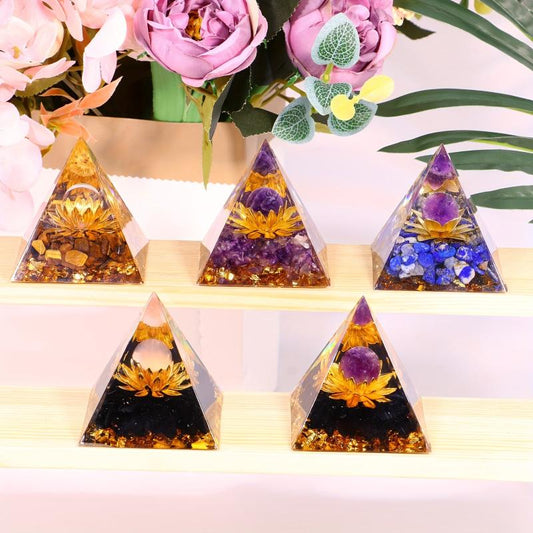 Crystal Stone Pyramid Healing Crystal Orgonite Pyramid For Relieve Stress