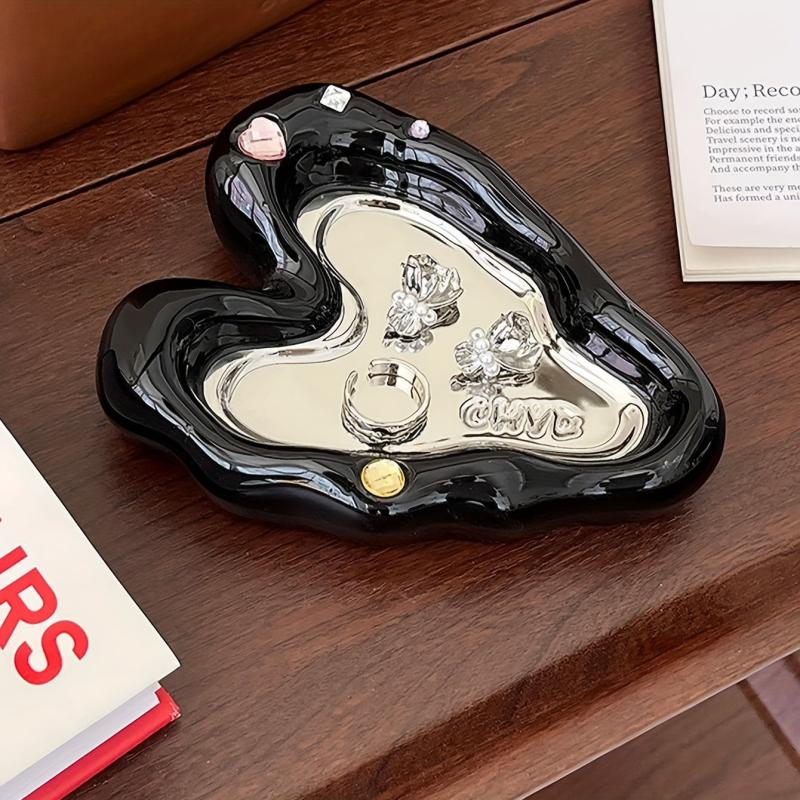 Heart Ceramic Ashtray Decorative Ornaments for Home Hotel Bar Office