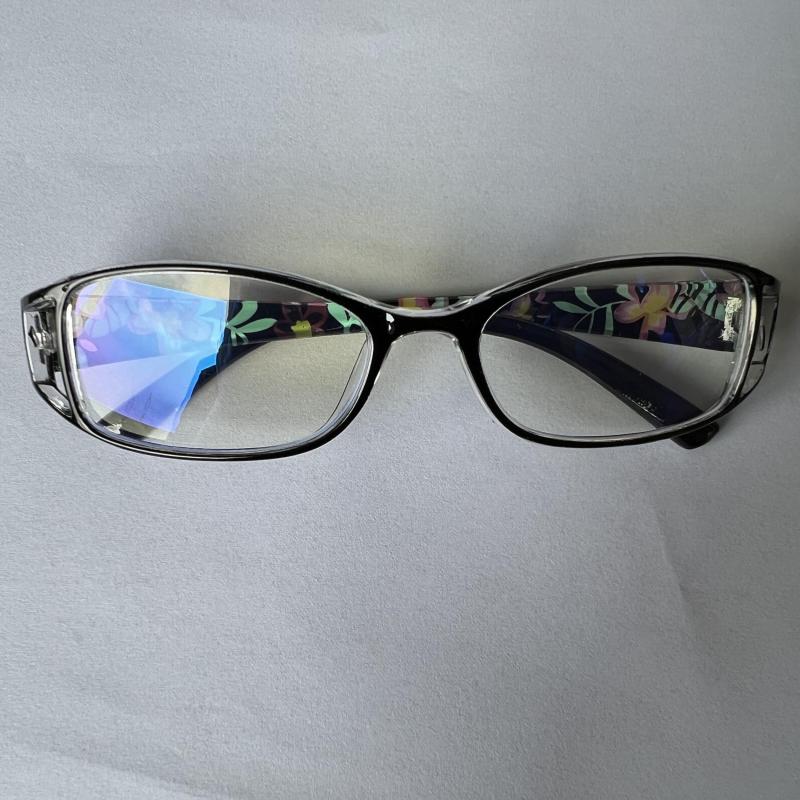 Plastic Light Blocking Reading Glasses With Soft Case For Women