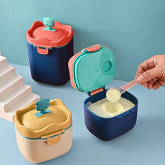 Bear Baby Food Storage Box Portable Infant Milk Powder Dispenser Snacks