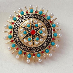 Vintage Western Pearl Bohemian Brooch for Banquet Wear