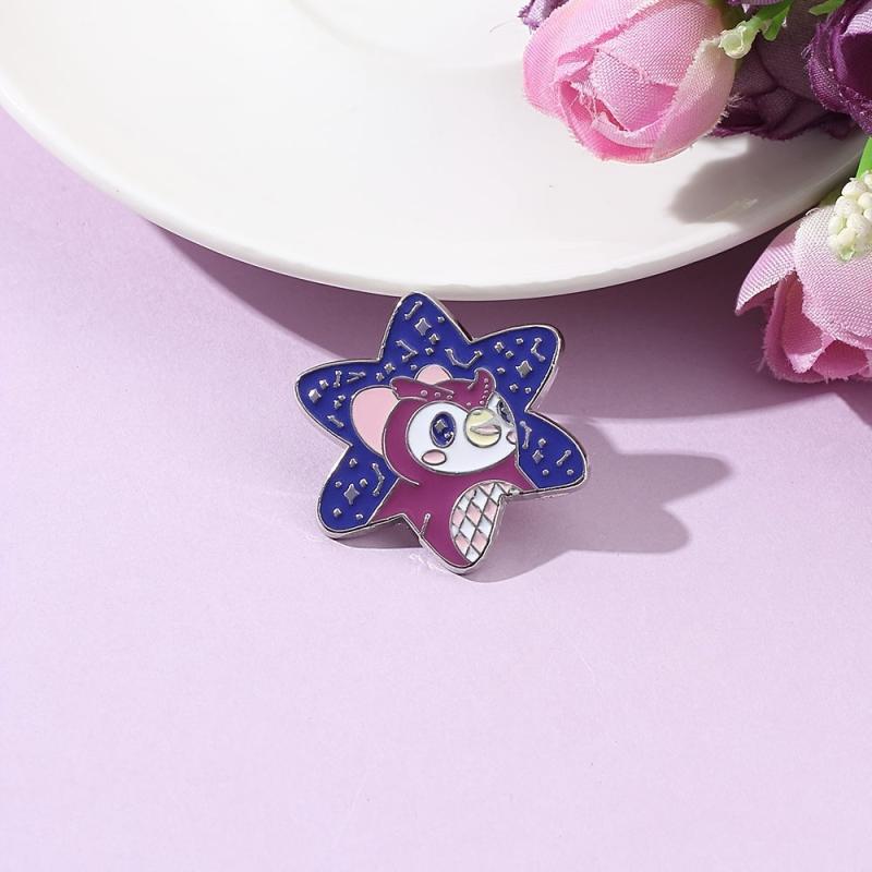 Cartoon Crane Jumper Brooch for Men