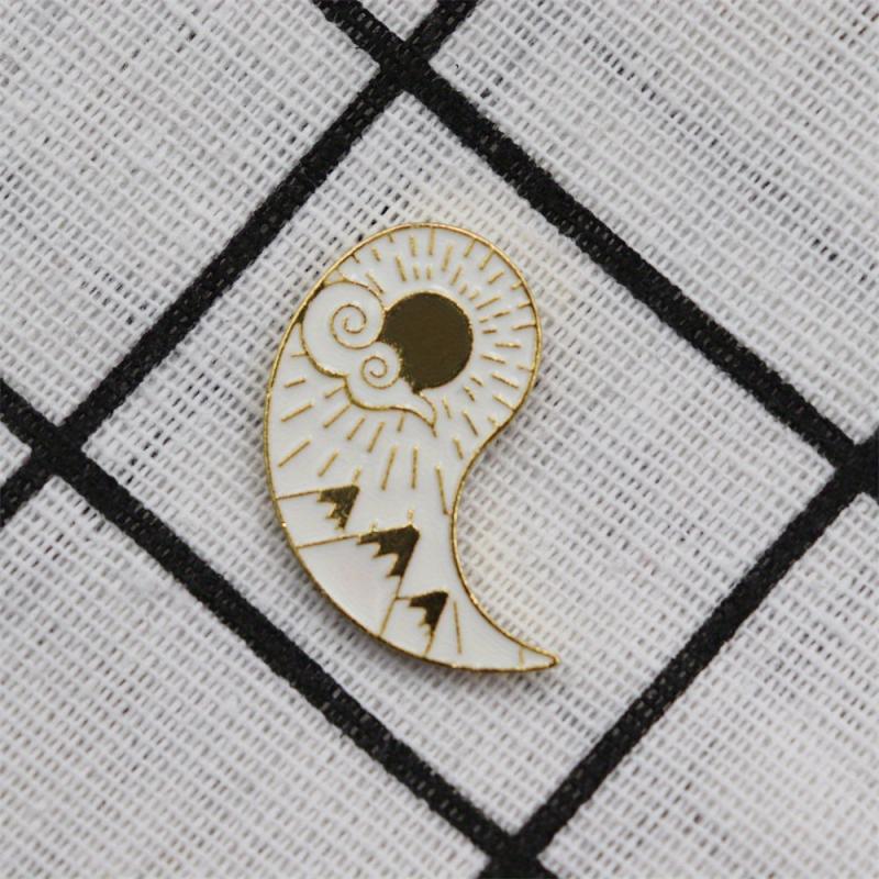 Tai Chi Gossip Array Enamel Brooch For Men