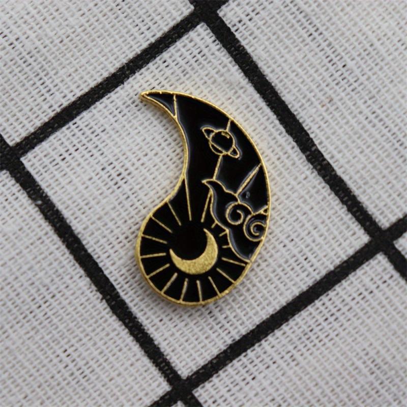 Tai Chi Gossip Array Enamel Brooch For Men