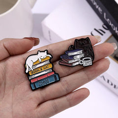 Reading Cat Lazy Brooch