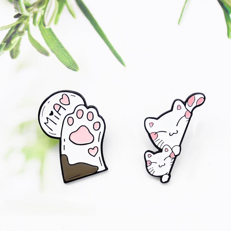 Cute Cat Paw Alloy Brooch Pin