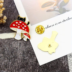 Red Mushroom Creative Jewelry Brooch For Men