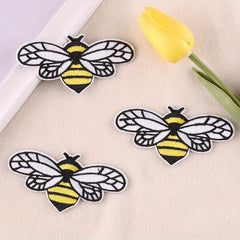 3pcs Bee Embroidery Patches Ironing Stickers DIY Girls Clothing Accessory