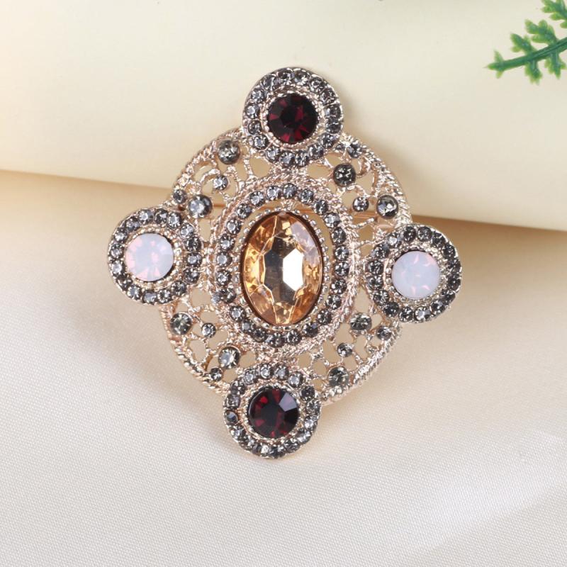 Locke Court Brooch Micro Inlaid Diamonds Pearl Flowers Brooch