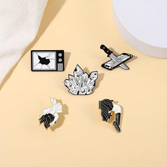 Japanese Sadako Pattern Brooch Mobile Phone Decoration Crystal Pin