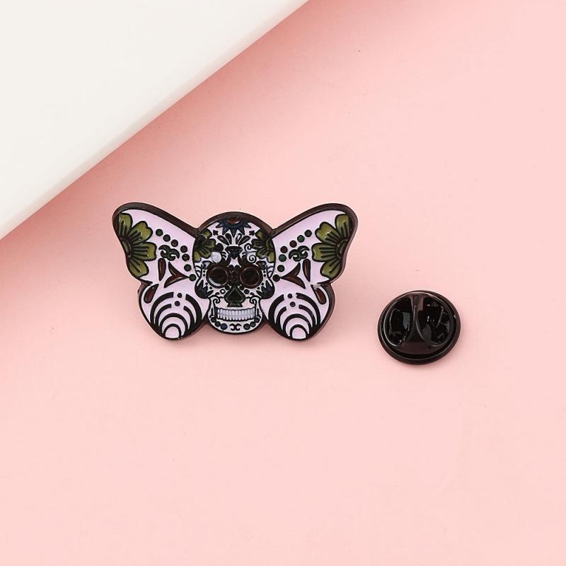 Men's Moth Skull Novelty Brooch