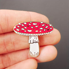 Red Magic Mushroom Brooch Pins Enamel Metal Badges Lapel Pins Brooches Hats