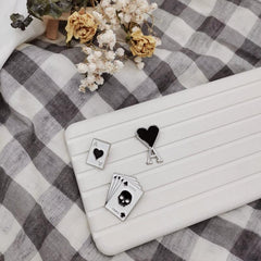 Men's Alloy Poker Brooch for Backpacks Jeans