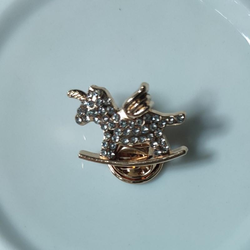 Men's Rhinestone Golden Man Head Horse Brooch