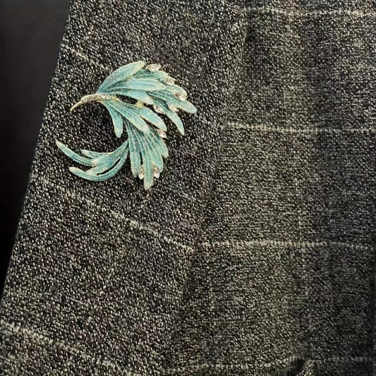 Gradient Phoenix Feather Enamel Brooch for Men