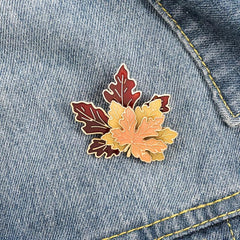 Vintage Maple Leaf Brooch Alloy Oil Dripping Temperament Brooch Dress Maple Leaf