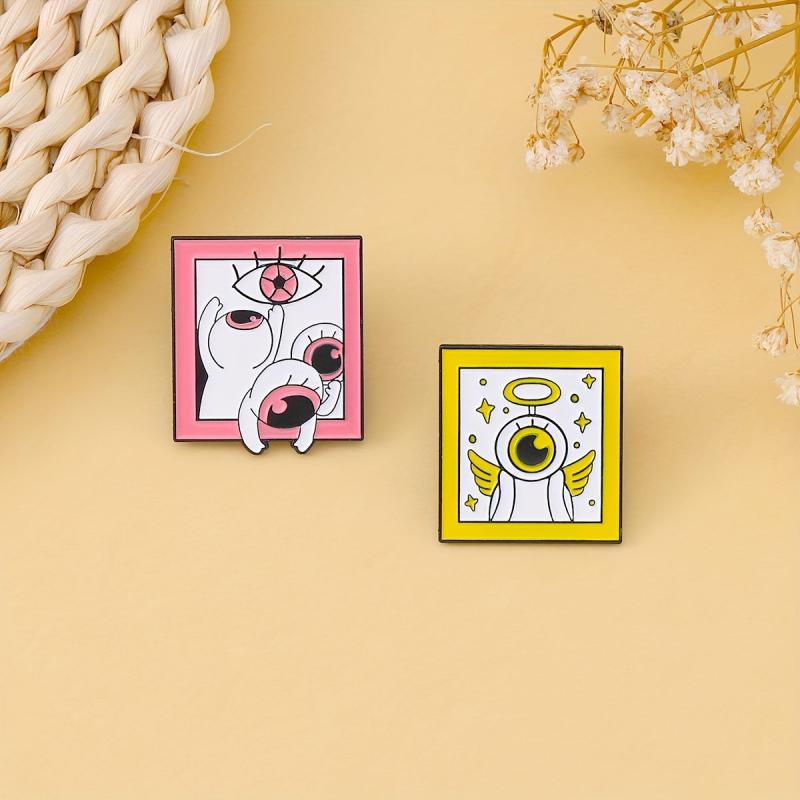 Geometric Frame Ornament Brooch