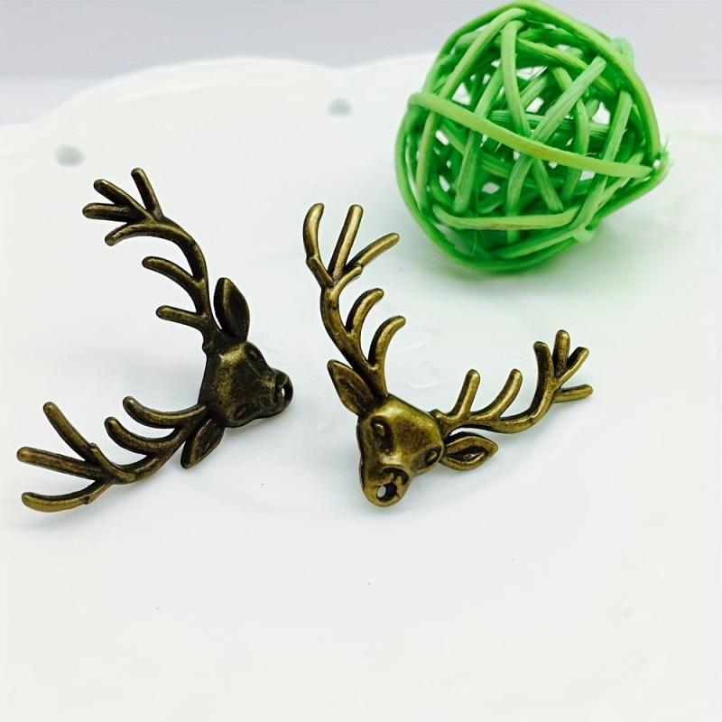 Deer Head Brooch Retro Shirt Collar Pin Christmas Decoration