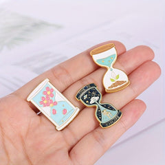Hourglass Shape Paint Metal Badge Lapel Pin