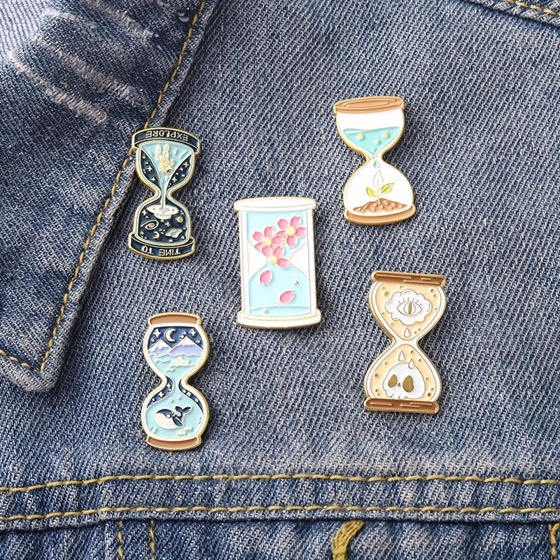 Hourglass Shape Paint Metal Badge Lapel Pin