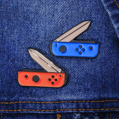 Portable Handle Small Shell Brooch Cartoon Brooch Men Accessories
