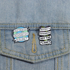 Earth Shaped Brooch For Men Alloy Badge Holiday Gift
