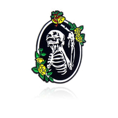 Halloween Skull Yellow Rose Emblem Pin for Party Gift