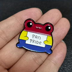 LGBT Rainbow Frog Breast Pin Men Cartoon Enamel Paint Emblem