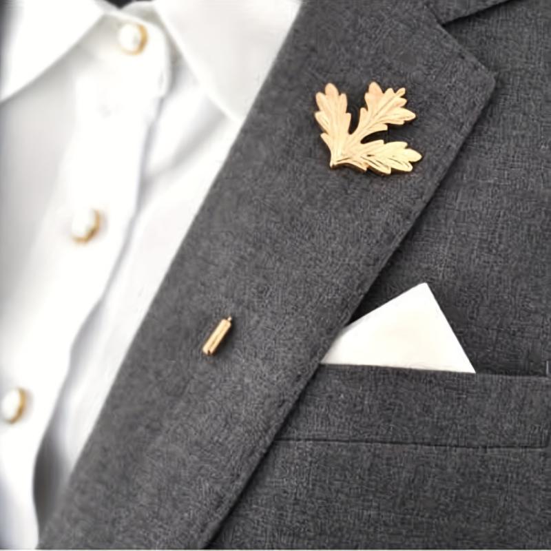 Retro Deer Head Brooch Men's Small Suit Inserted Long Needle Style