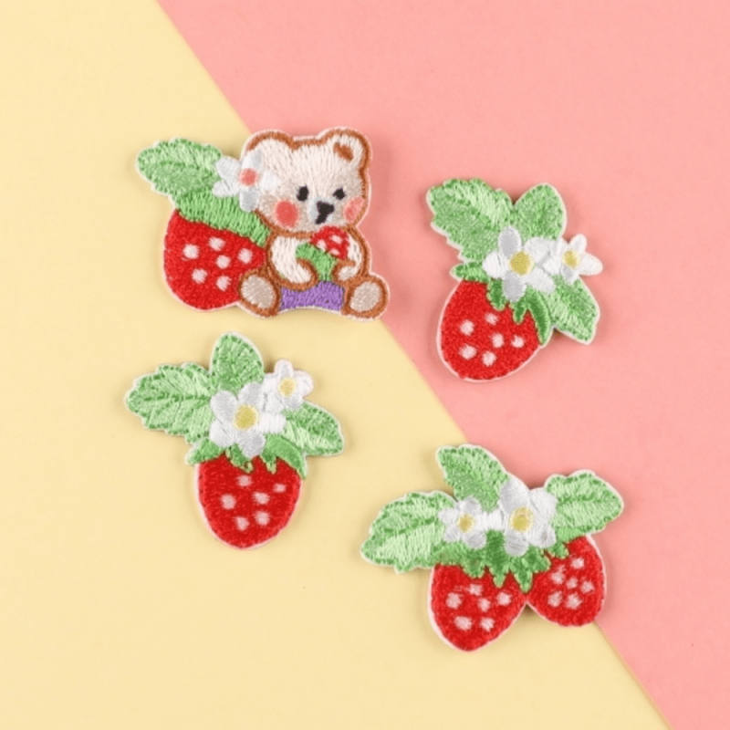 4pcs Strawberry Embroidery Patches DIY Clothes Accessories