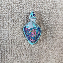 Bottle Shape Brooch Pins for Clothing and Accessories