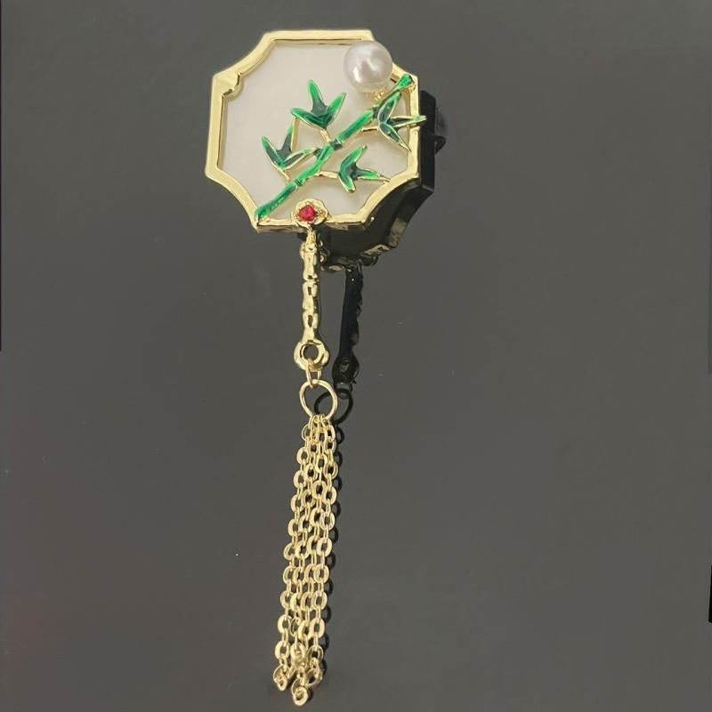 Vintage Men's Retro Brooch with Tassel Palace Antique Pin