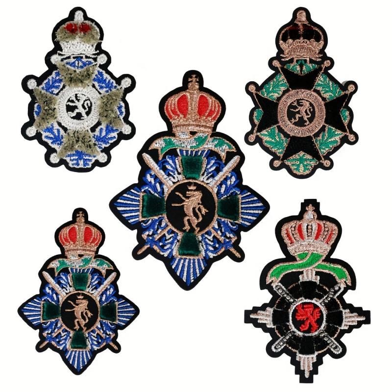 Creative Crown Lion Totem Iron on Embroidery For Men