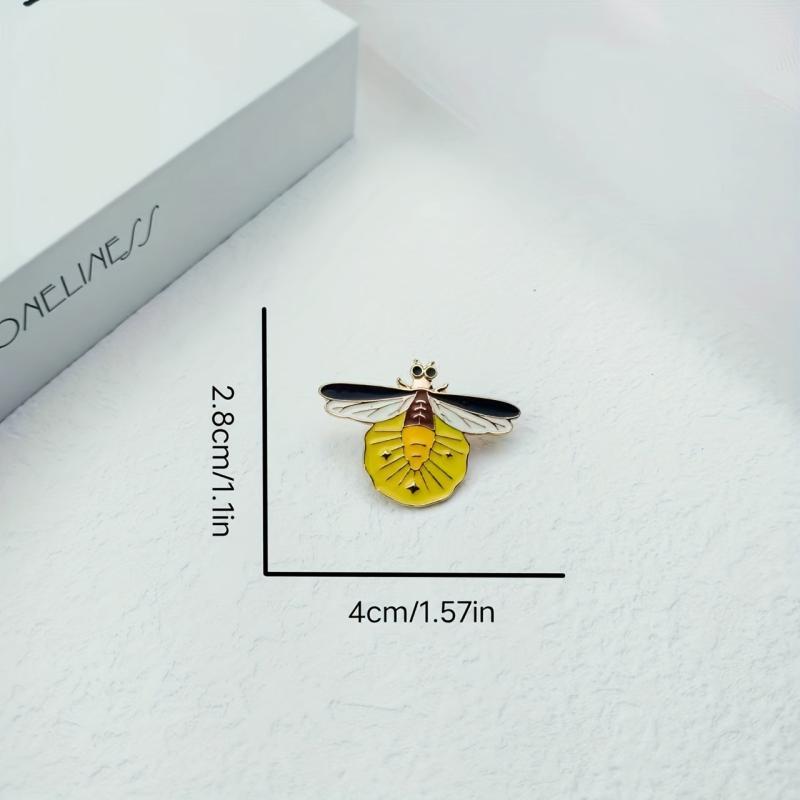 1pc Cartoon Bee Pin Backpack Hat Clothing Decoration Badge