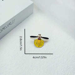 1pc Cartoon Bee Pin Backpack Hat Clothing Decoration Badge