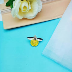 1pc Cartoon Bee Pin Backpack Hat Clothing Decoration Badge