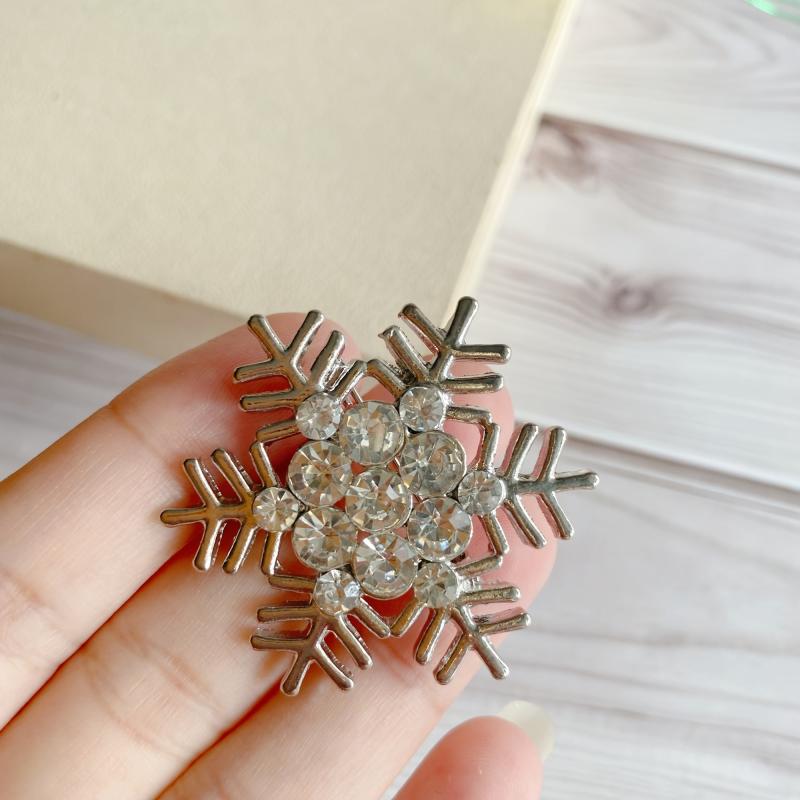 Christmas Snowflakes Wheat Ears Corsage Brooch