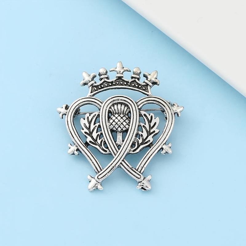 Vintage Crown Heart Brooch Film TV Backpack Jacket Hat Scarf Accessory