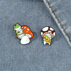 Mushroom Frog Ejection Guitar Brooch Forest Elf Bag Accessory