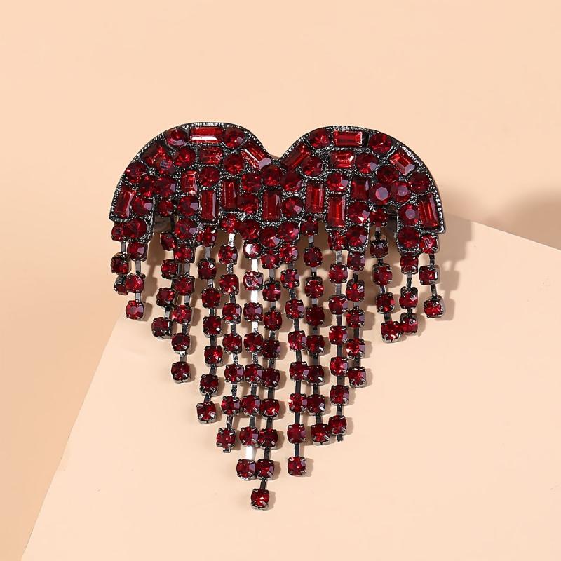 Men's Heart Tassel Brooch Collar Pin Clothing Accessory