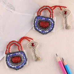2pcs Bead Lock Key Embroidery Patches DIY No Back Glue Hand Sewing Cloth Sticker
