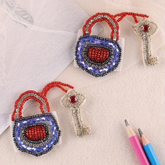 2pcs Bead Lock Key Embroidery Patches DIY No Back Glue Hand Sewing Cloth Sticker