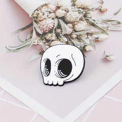Retro Skull Head Brooch Enamel Alloy Badge Men Halloween Decoration